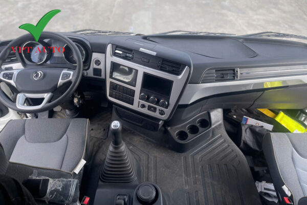 Nội thất bên trong xe tải Dongfeng Nội thất bên trong xe tải Dongfeng